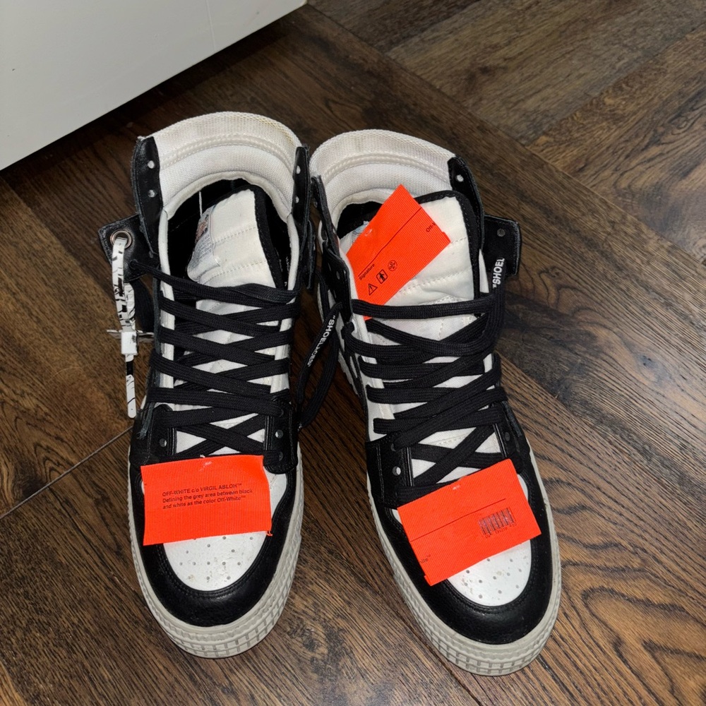 OFF white shoes - great condition